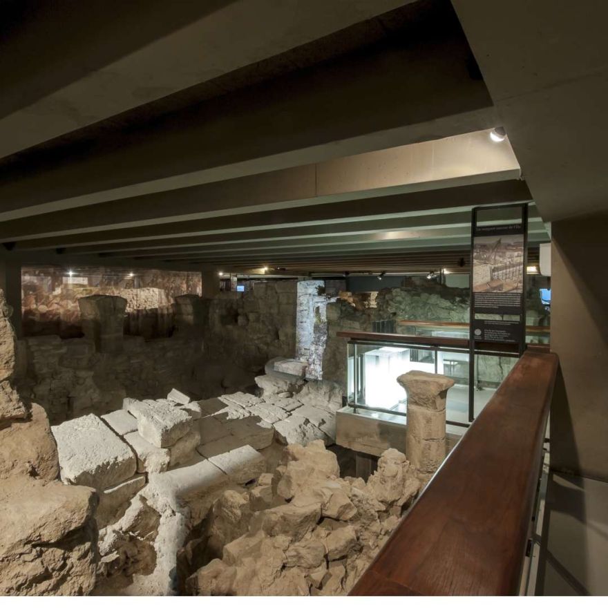 crypte archeologique traiteur paris
