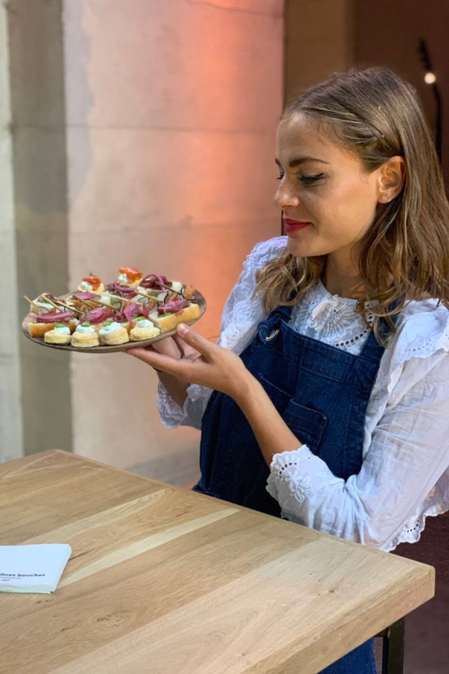 job serveuse paris